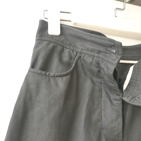 Women's Aritzia High Waisted Pants - Picture 6 of 6